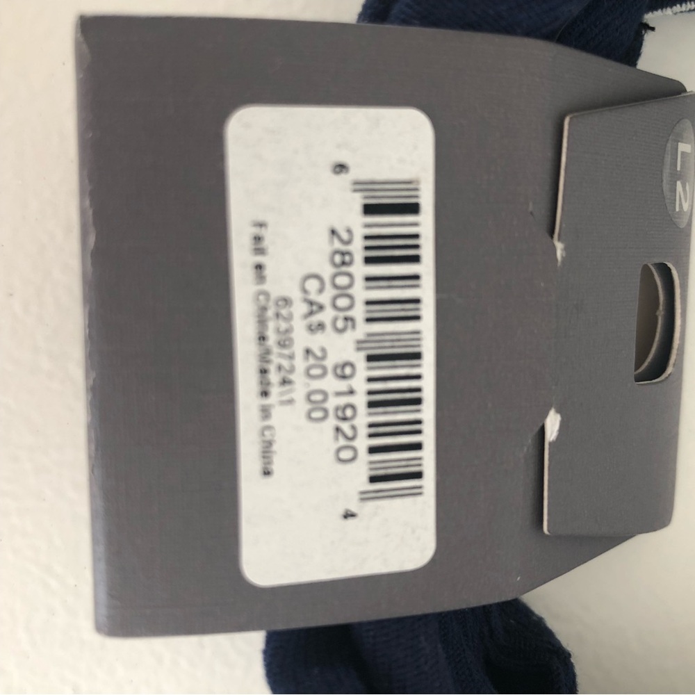 NWT Embroidered Navy Head Band - Picture 5 of 5